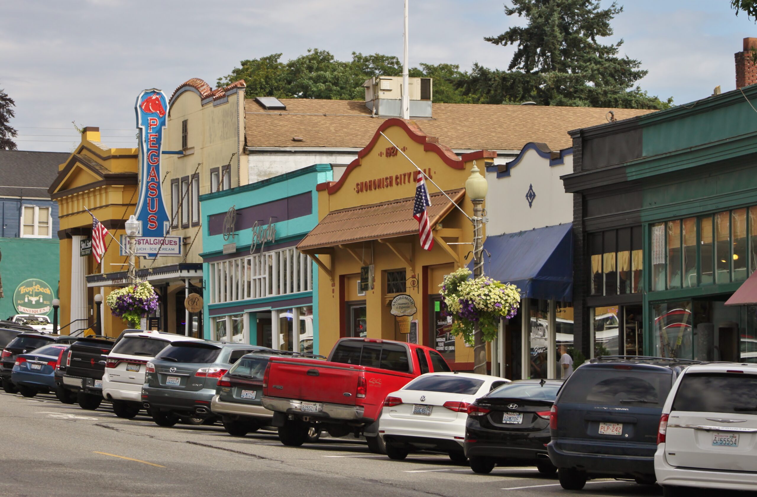 Downtown_Snohomish,_WA_-_1st_Street_storefronts